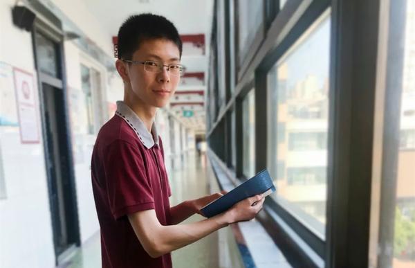 学霸来啦 (2)