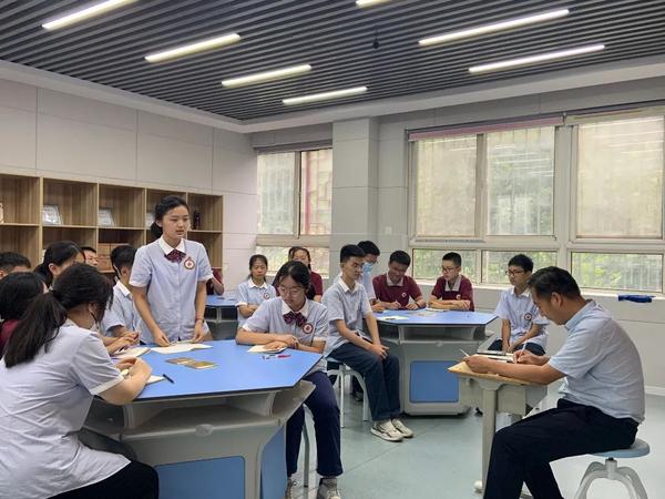 座谈会 (6)